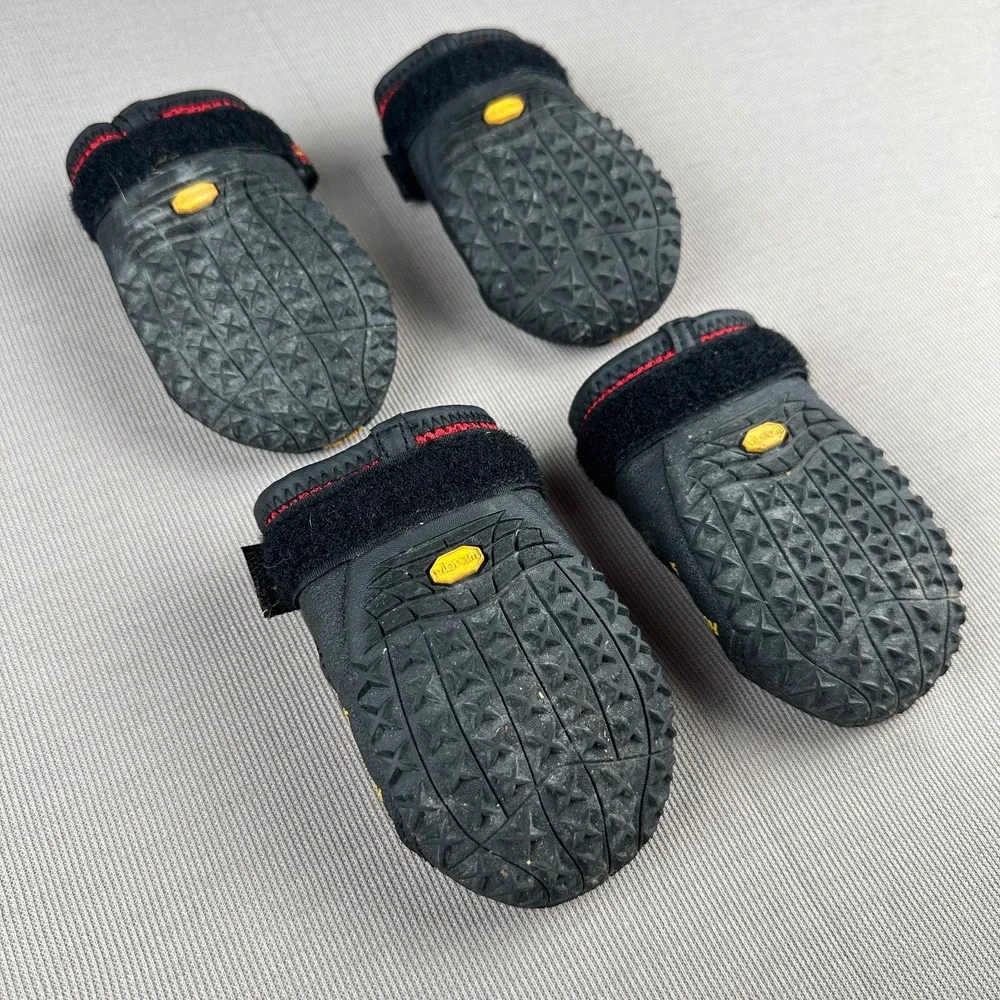 Ruffwear Grip Trex Dog Boots Red Black Vibram Sole Size Medium Set of 4